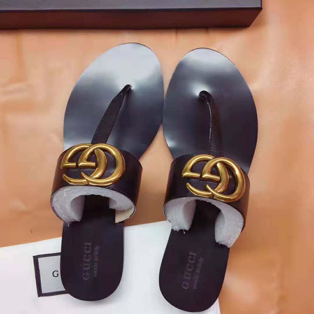 Gucci Men Leather Thong Sandal with Double G-Black
