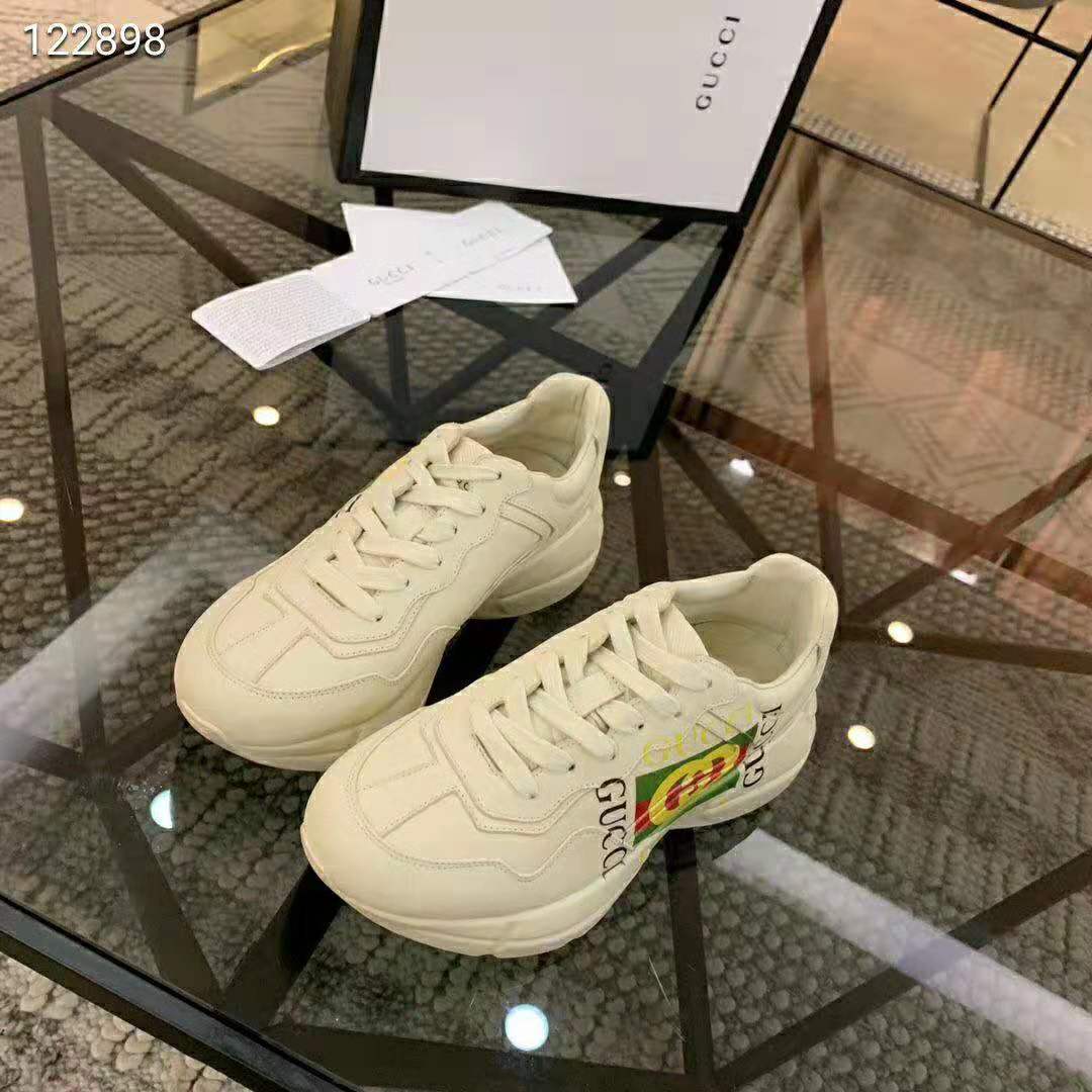 Gucci Men Rhyton Gucci Logo Leather Sneaker-Beige