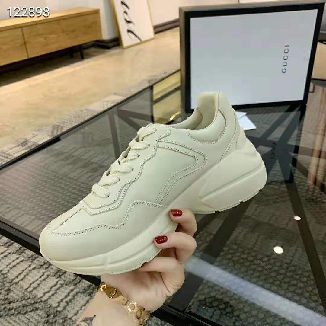 Gucci Men Rhyton Gucci Logo Leather Sneaker-Beige