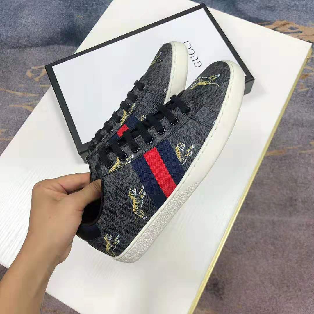 Gucci Men’s Ace GG Supreme Tigers Sneaker 2.54 cm Heel-Grey