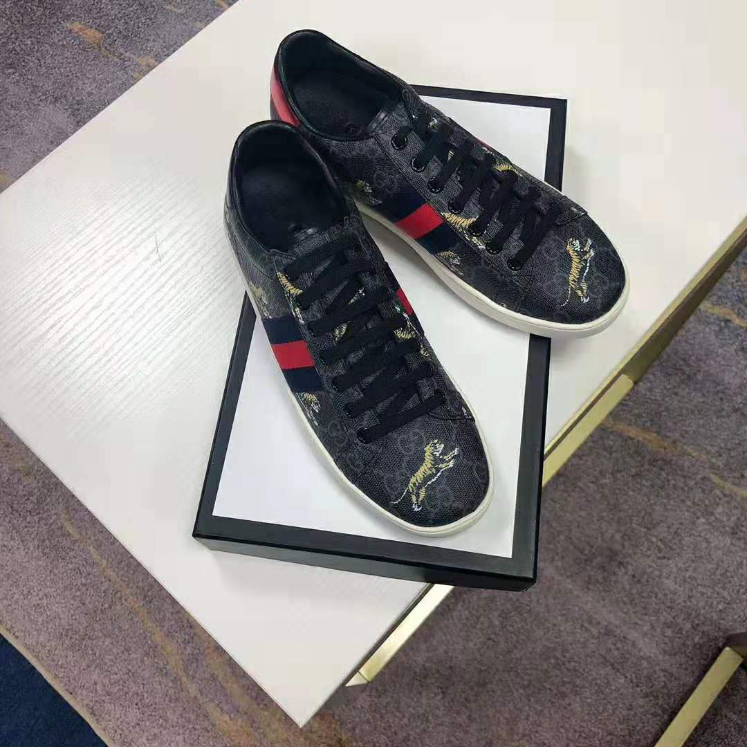 Gucci Men’s Ace GG Supreme Tigers Sneaker 2.54 cm Heel-Grey