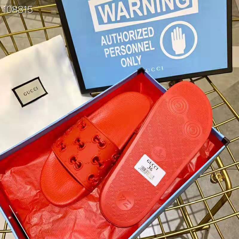Gucci Men’s Rubber GG Slide Sandal-Red