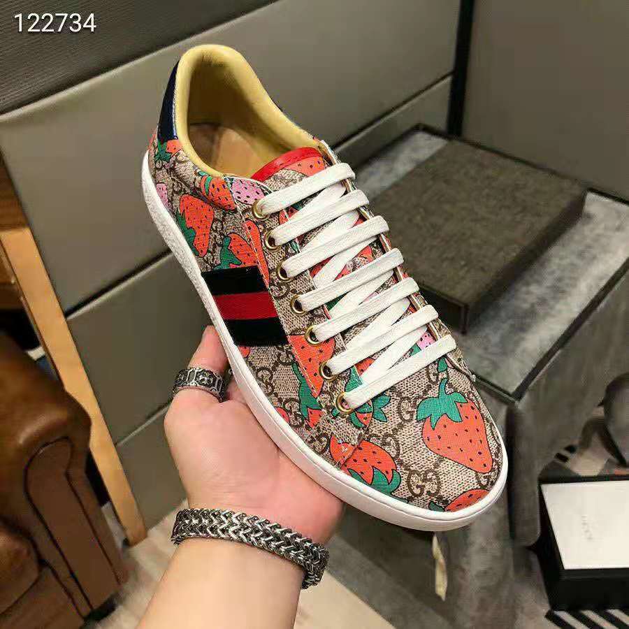 Gucci Women’s Ace GG Gucci Strawberry Sneaker in GG Supreme Canvas in 2cm Height-Brown
