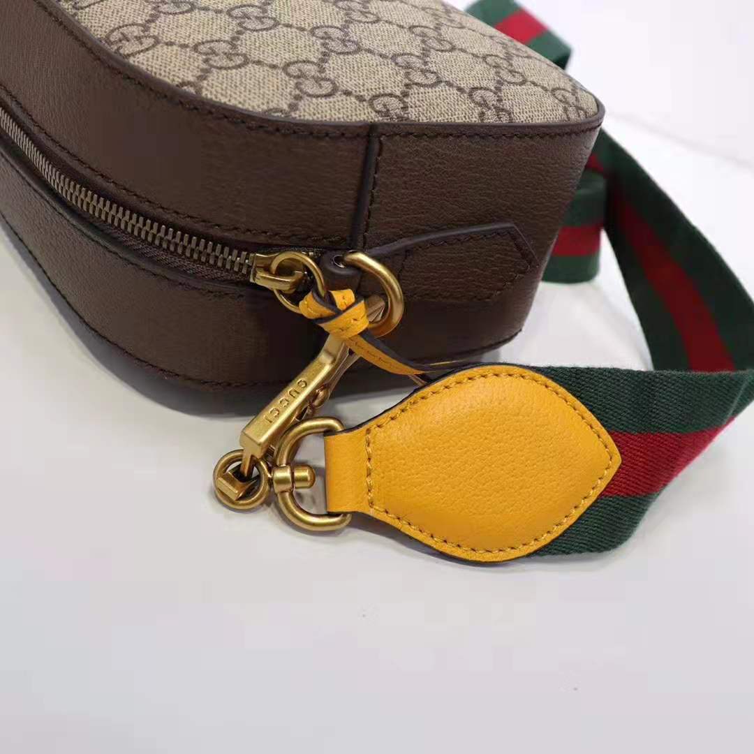 Gucci GG Women GG Supreme Messenger Bag in GG Supreme Canvas-Brown