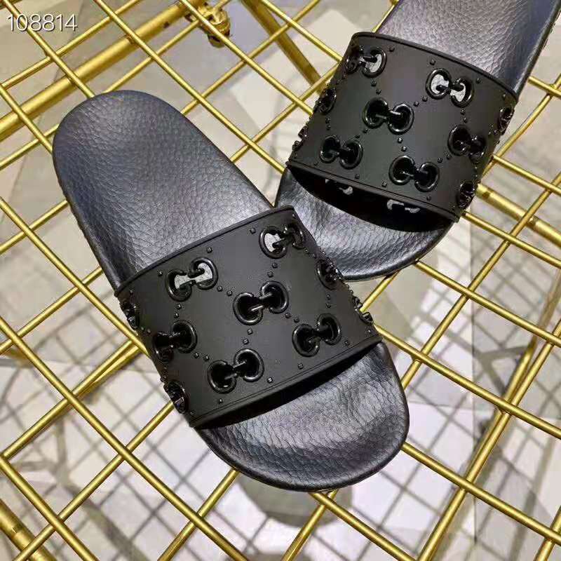 Gucci Men’s Rubber GG Slide Sandal-Black
