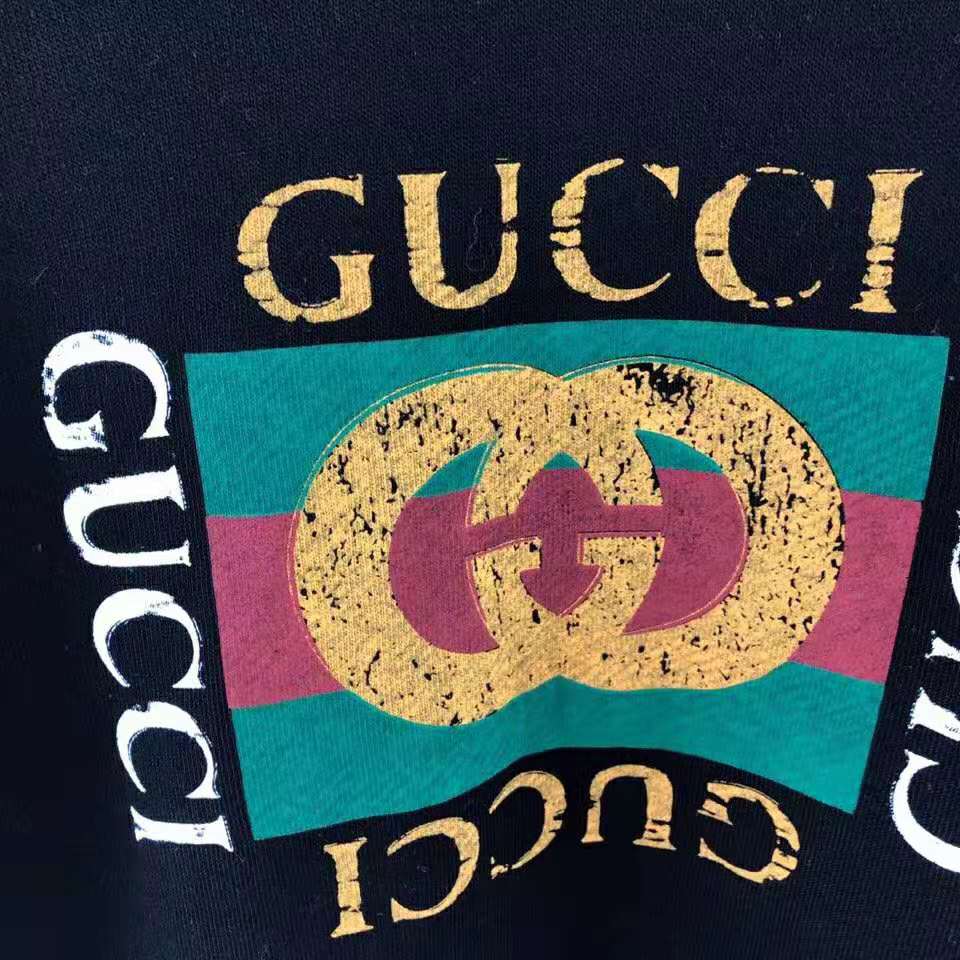 Gucci Men Oversize Sweatshirt with Gucci Logo in 100% Cotton-Black