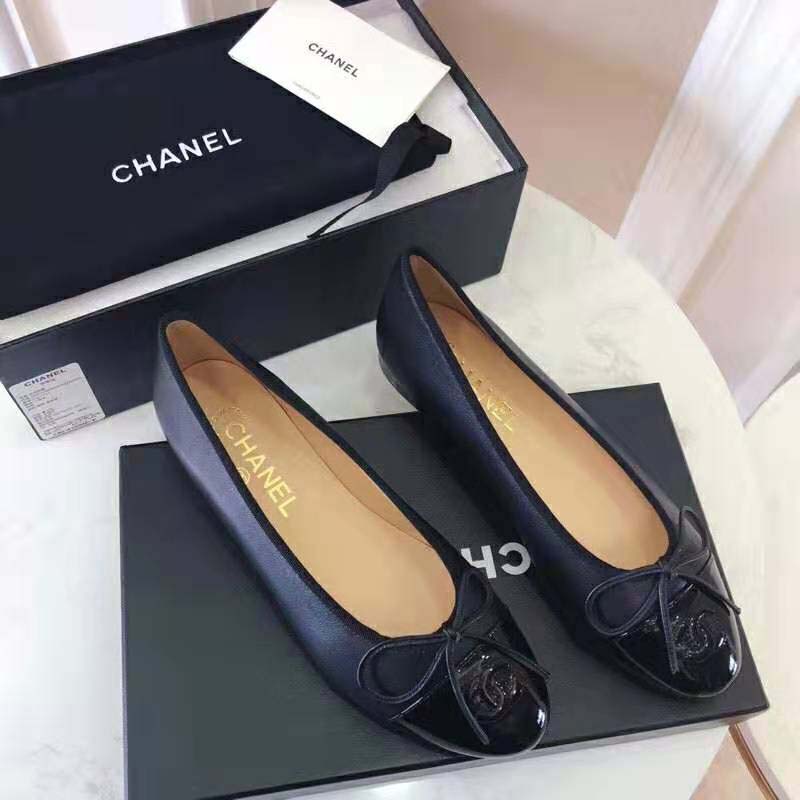 Chanel Women Ballerinas in Lambskin & Patent Calfskin-Black
