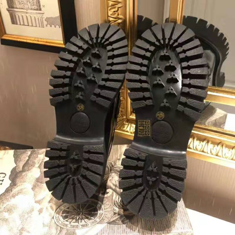 Gucci Men Leather Lug Sole Horsebit Loafer in Black Leather 4.6 cm Heel
