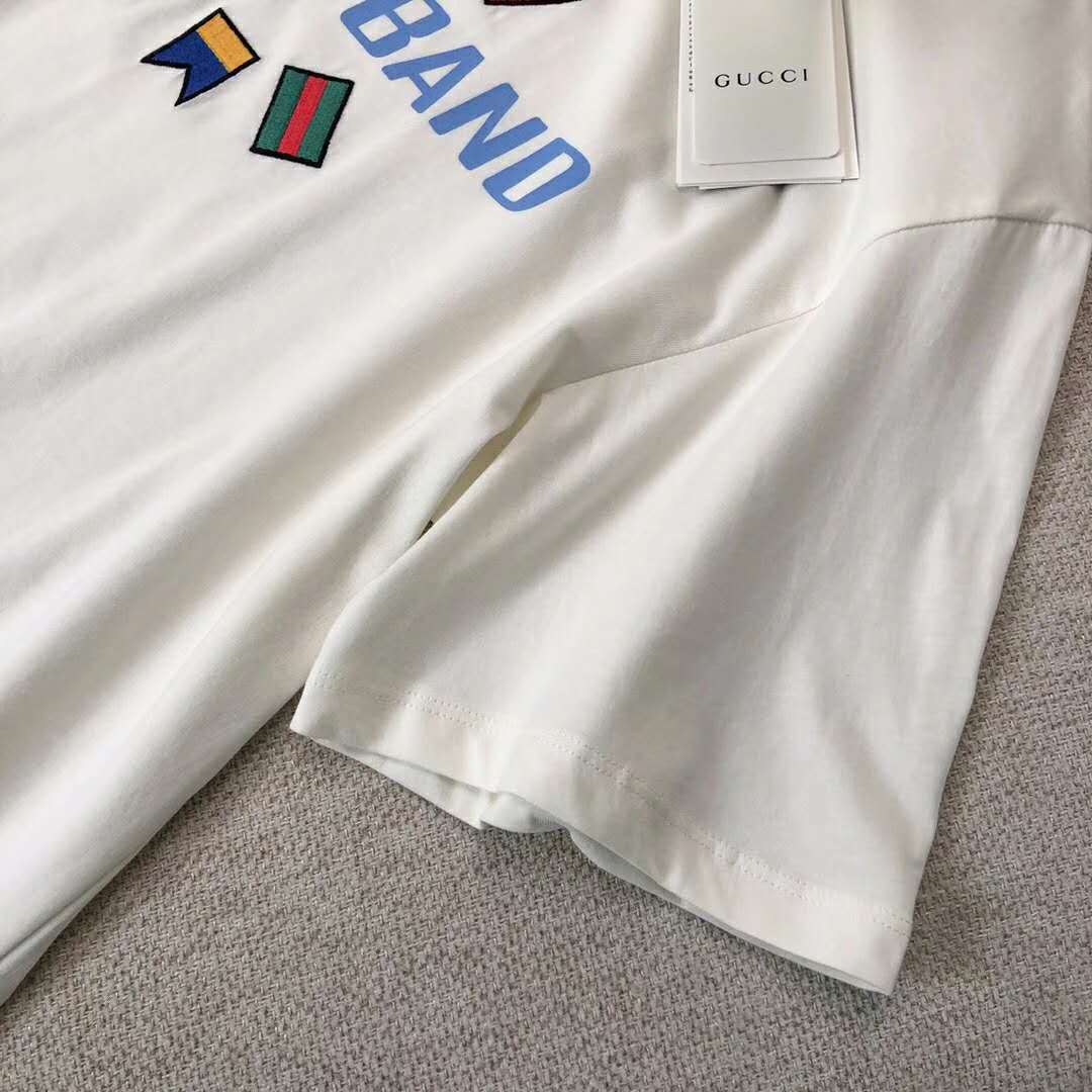 Gucci Women Gucci Band Oversize Print T-Shirt in White Cotton Jersey