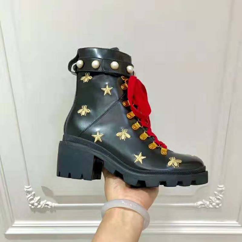 Gucci Women Gucci Leather Embroidered Ankle Boot in Black Leather 8.9 cm-Red