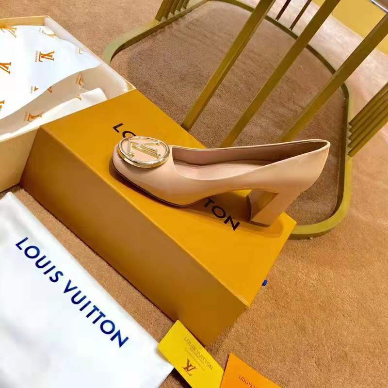 Louis Vuitton LV Women Madeleine Pump in Smooth Calf Leather with Versize LV Circle Signature-Sandy