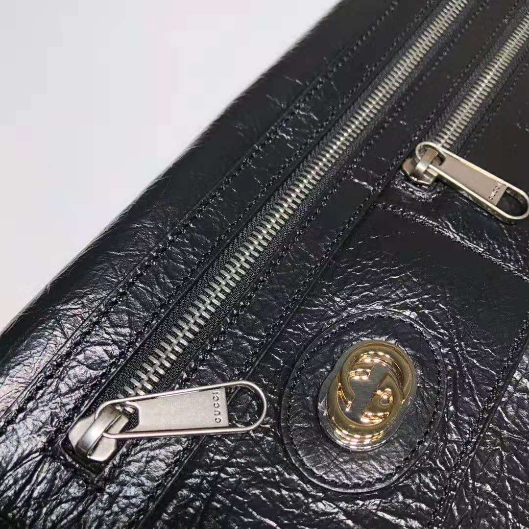 Gucci GG Men Medium Soft Leather Messenger Bag in Soft Black Leather