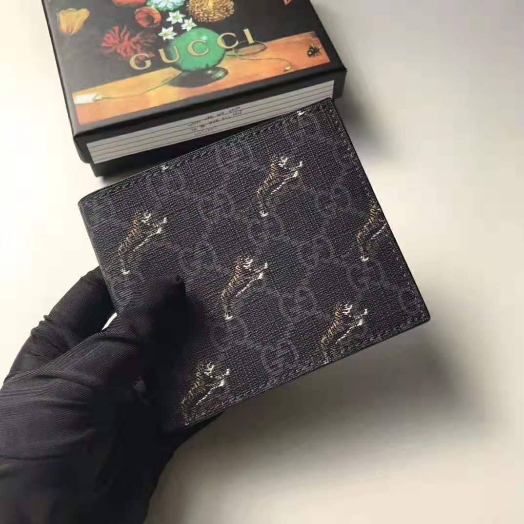 Gucci GG Men GG Wallet with Tiger Print in Black/Grey GG Supreme Canvas