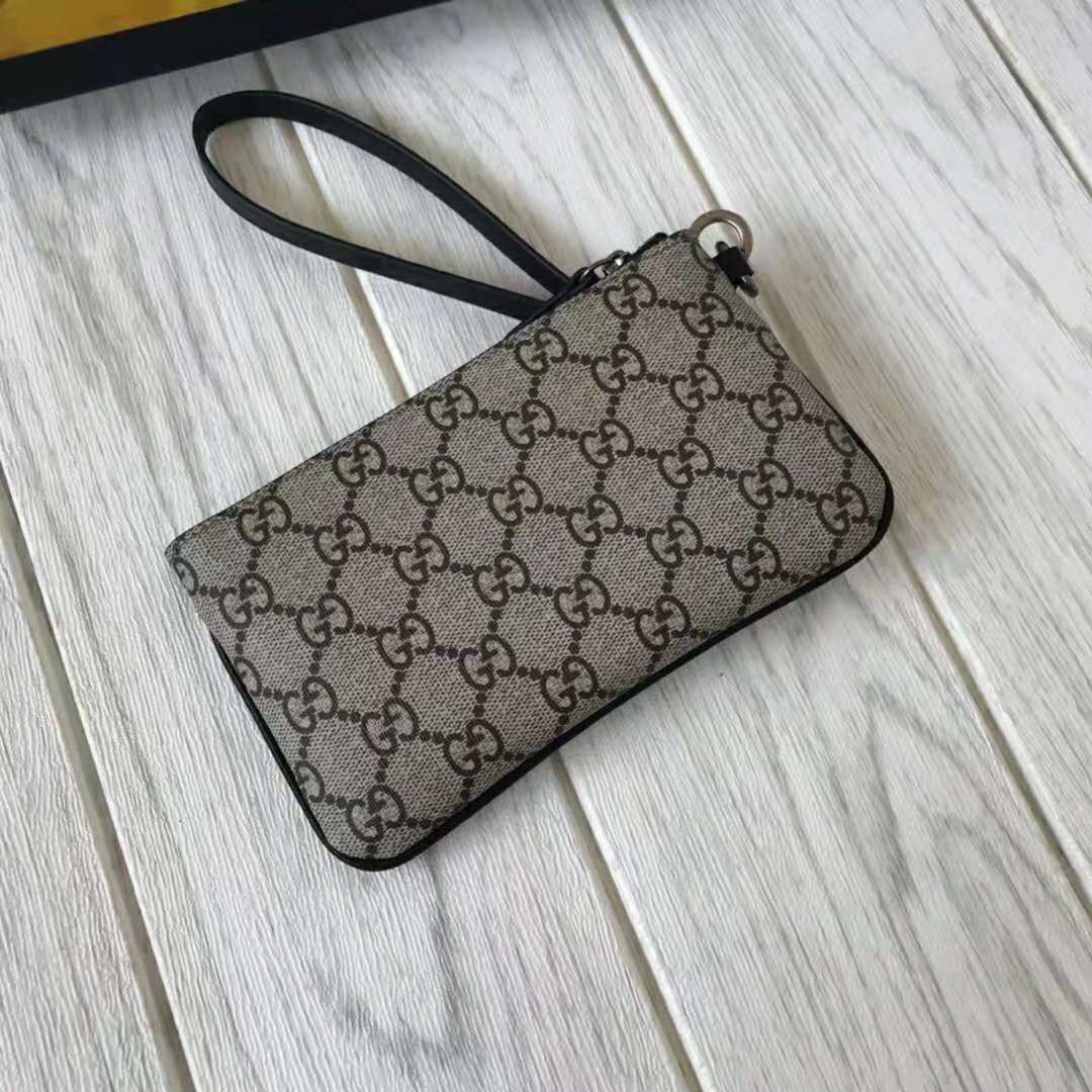 Gucci GG Men Kingsnake Print GG Supreme iPhone Pouch in Beige/Ebony GG Supreme Canvas