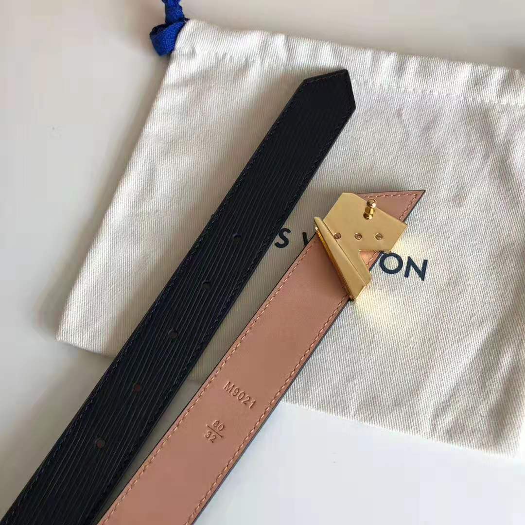Louis Vuitton LV Unisex Essential V 30mm Belt in Epi Calf Leather-Black