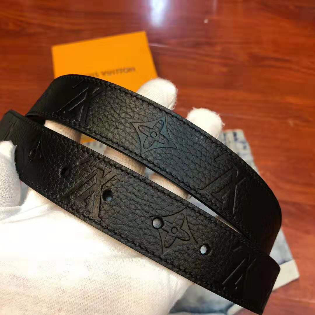 Louis Vuitton LV Unisex Signature Chain 35mm Belt in Taurillon Leather with Embossed Monogram