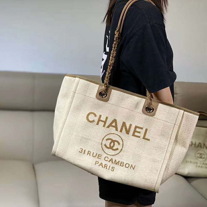 Chanel Women Shopping Bag in Mixed Fibers-Beige