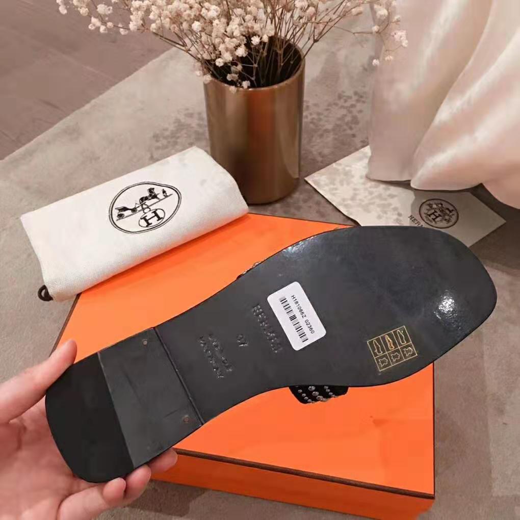Hermes Women Oran Sandal Suede Goatskin Palladium Plated Studs Iconic “H”
