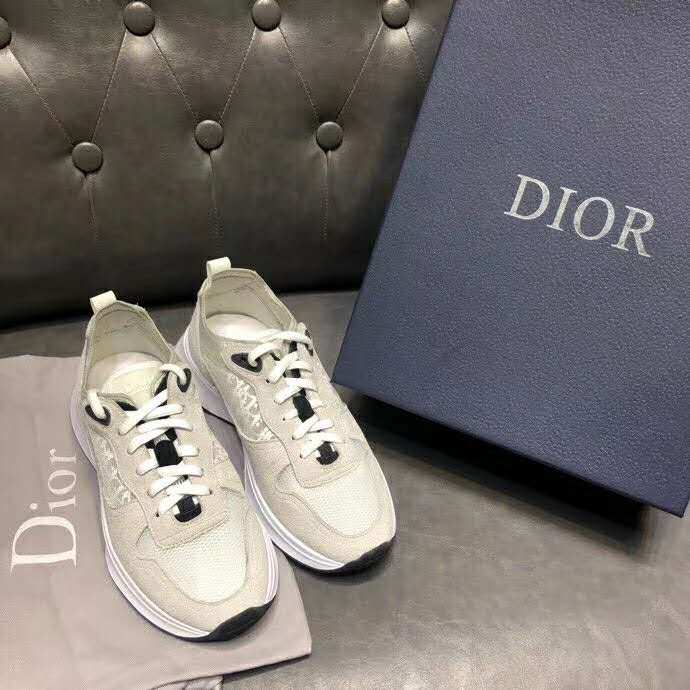 Dior Unisex B25 Runner Sneaker White Dior Oblique Canvas and Suede