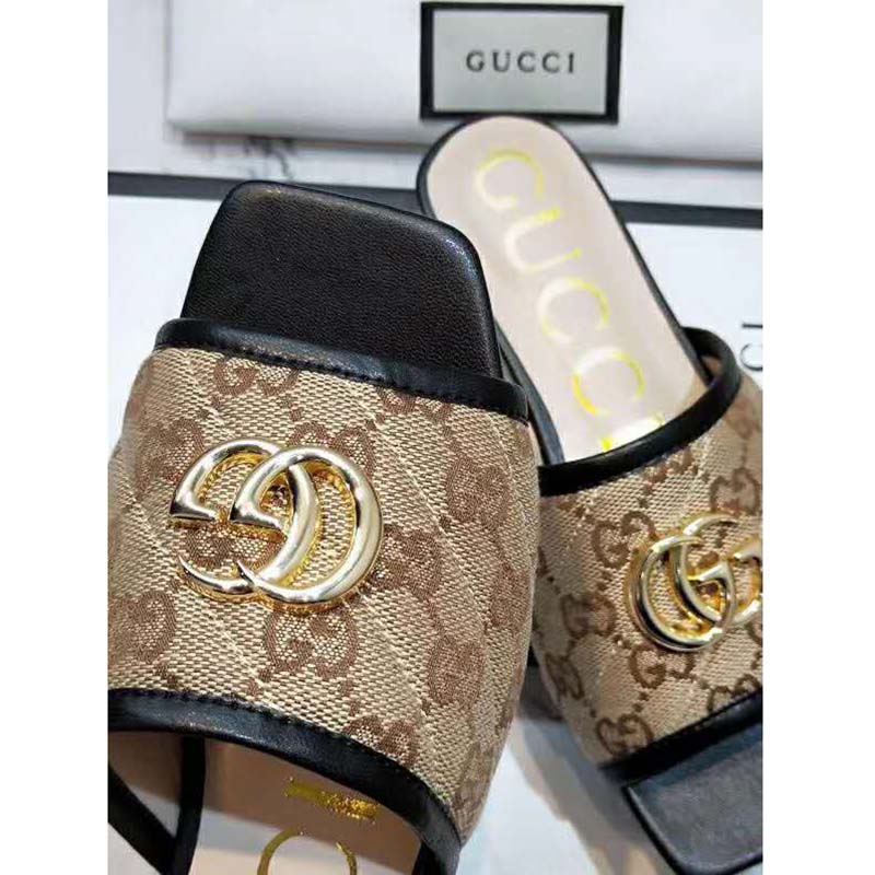 Gucci Women’s GG Matelassé Canvas Slide Sandal Beige/Ebony Diagonal