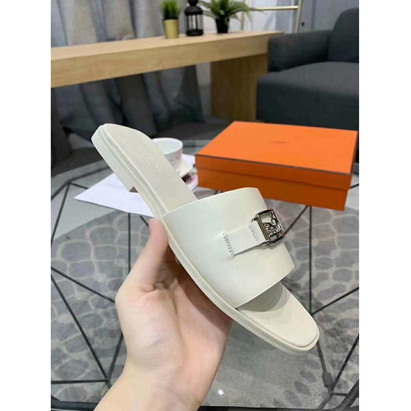 Hermes Women Villa Sandal Calfskin with Detailed Openwork Hardware-White