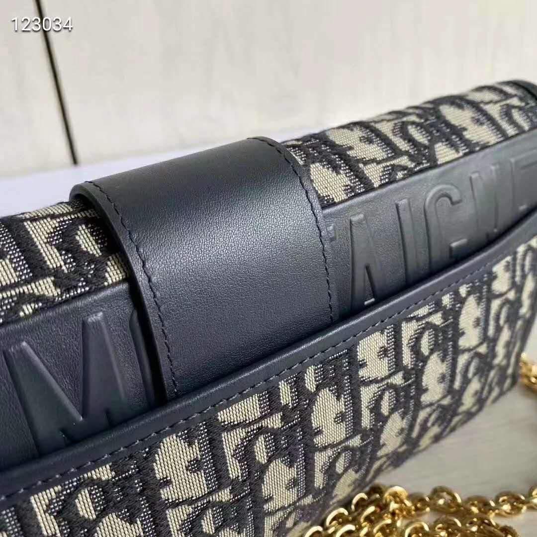 Dior Women 30 Montaigne Pouch Blue Dior Oblique Jacquard ‘CD’ Clasp
