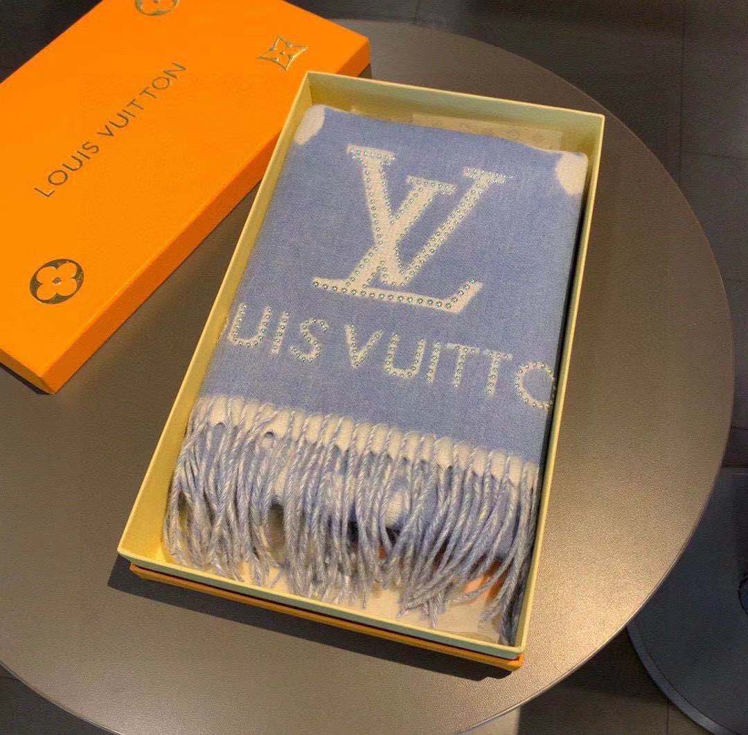 Louis Vuitton LV Unisex Studdy Reykjavik Scarf with Monogram Print and LV Initials M76076