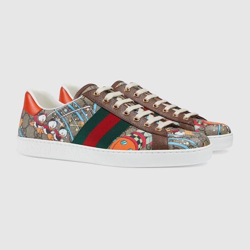 Gucci GG Unisex Disney x Gucci Donald Duck Ace Sneaker Beige GG Supreme Canvas