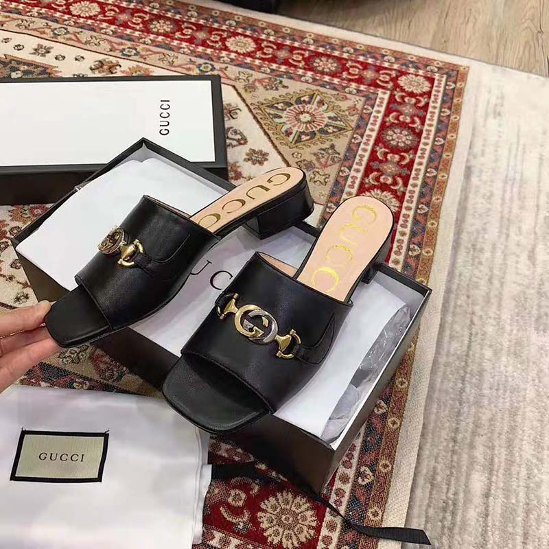 Gucci Women Zumi Leather Slide Sandal Interlocking G Horsebit Black Leather 2.5 cm Heel Height