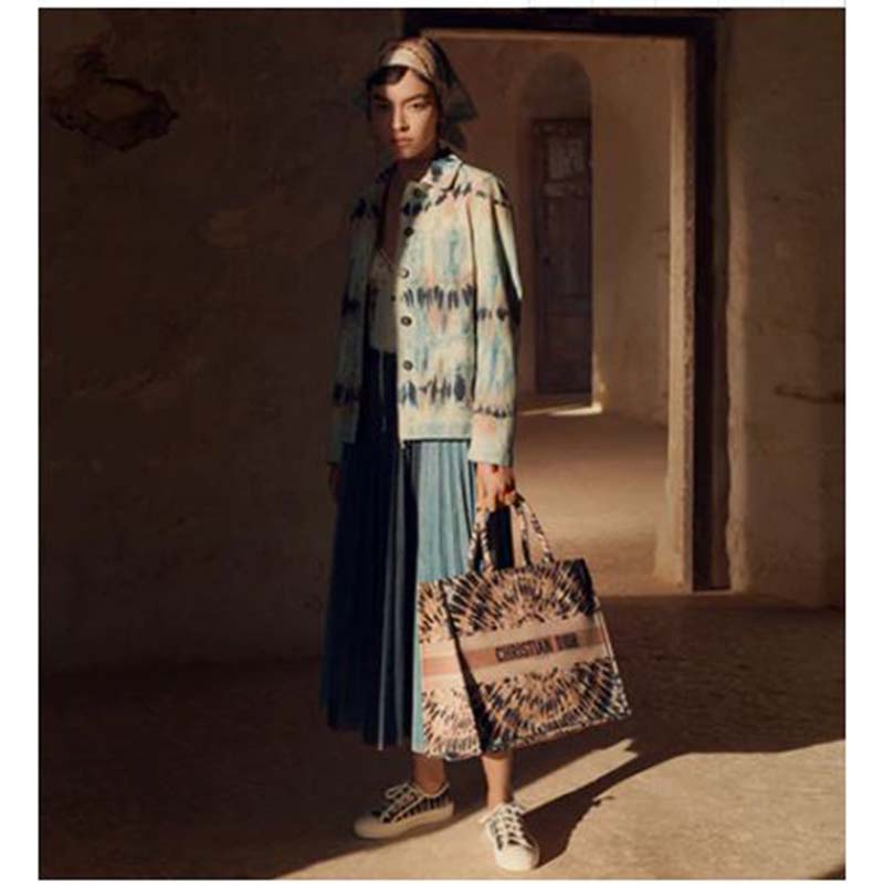 Dior Women Dior Book Tote Multicolor Tie & Dior Embroidery