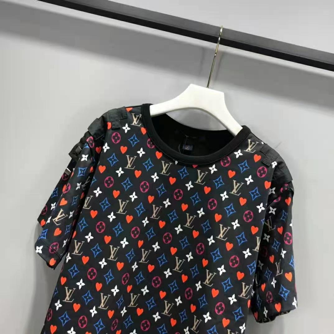 Louis Vuitton Men Game On Contrast Back Cotton T-Shirt Monogram Loop Details-Black