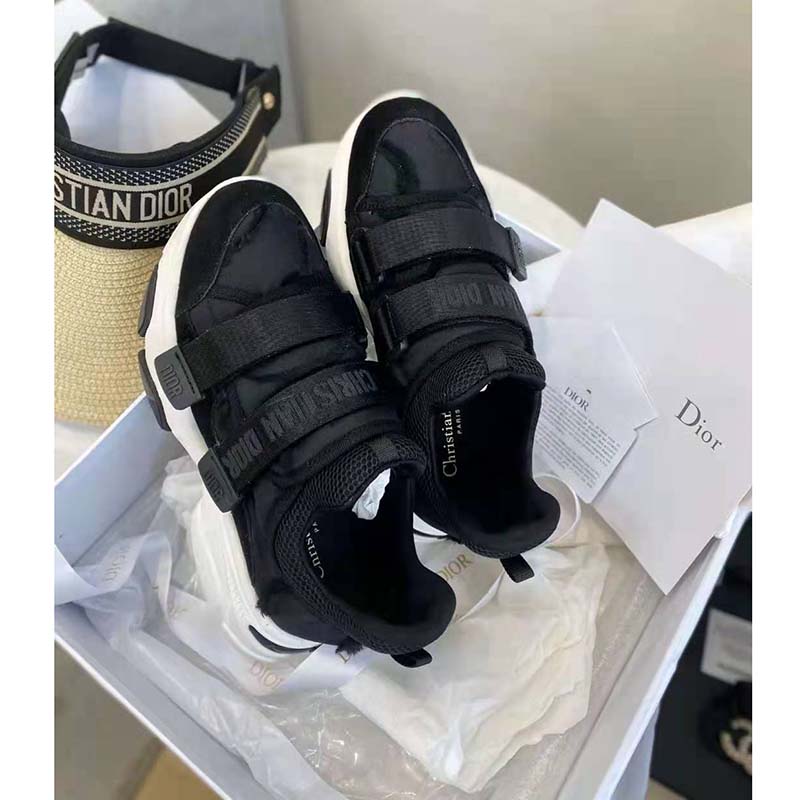 Dior Women D-Wander Sneaker Black Dior Oblique Technical Fabric