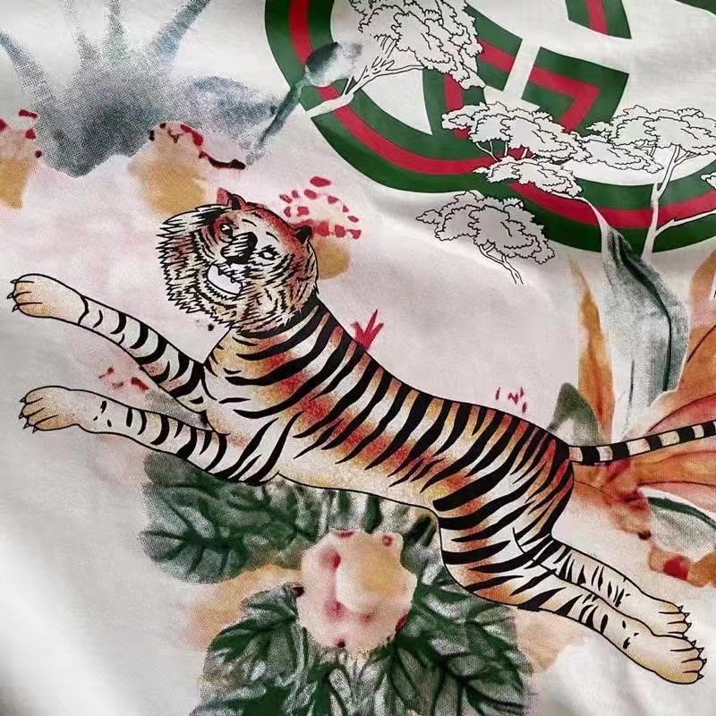 Gucci GG Women Tiger Flower Interlocking G T-Shirt Off-White Cotton Jersey Crewneck Oversize Fit
