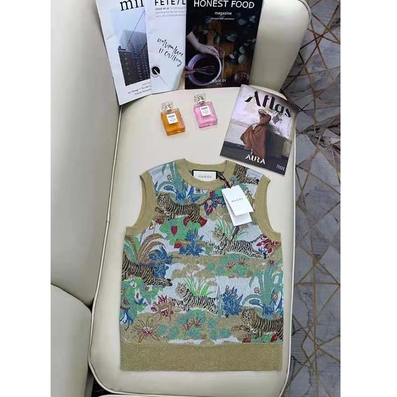 Gucci Men GG Tiger Jacquard Vest Gold Green Tiger Flower Extra Fine Lurex Crewneck