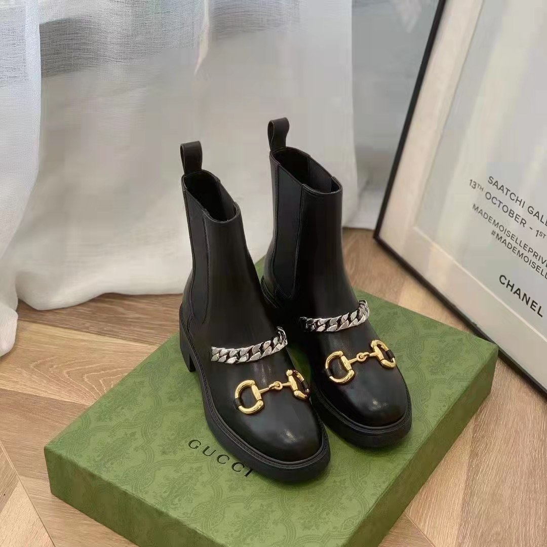 Gucci Women’s Chelsea Boot Chain Black Leather Horsebit 3 cm Heel