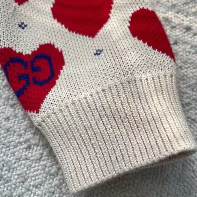 Gucci Men Les Pommes Cotton Heart Sweater White Hearts Knit Cotton Jacquard V-Neck
