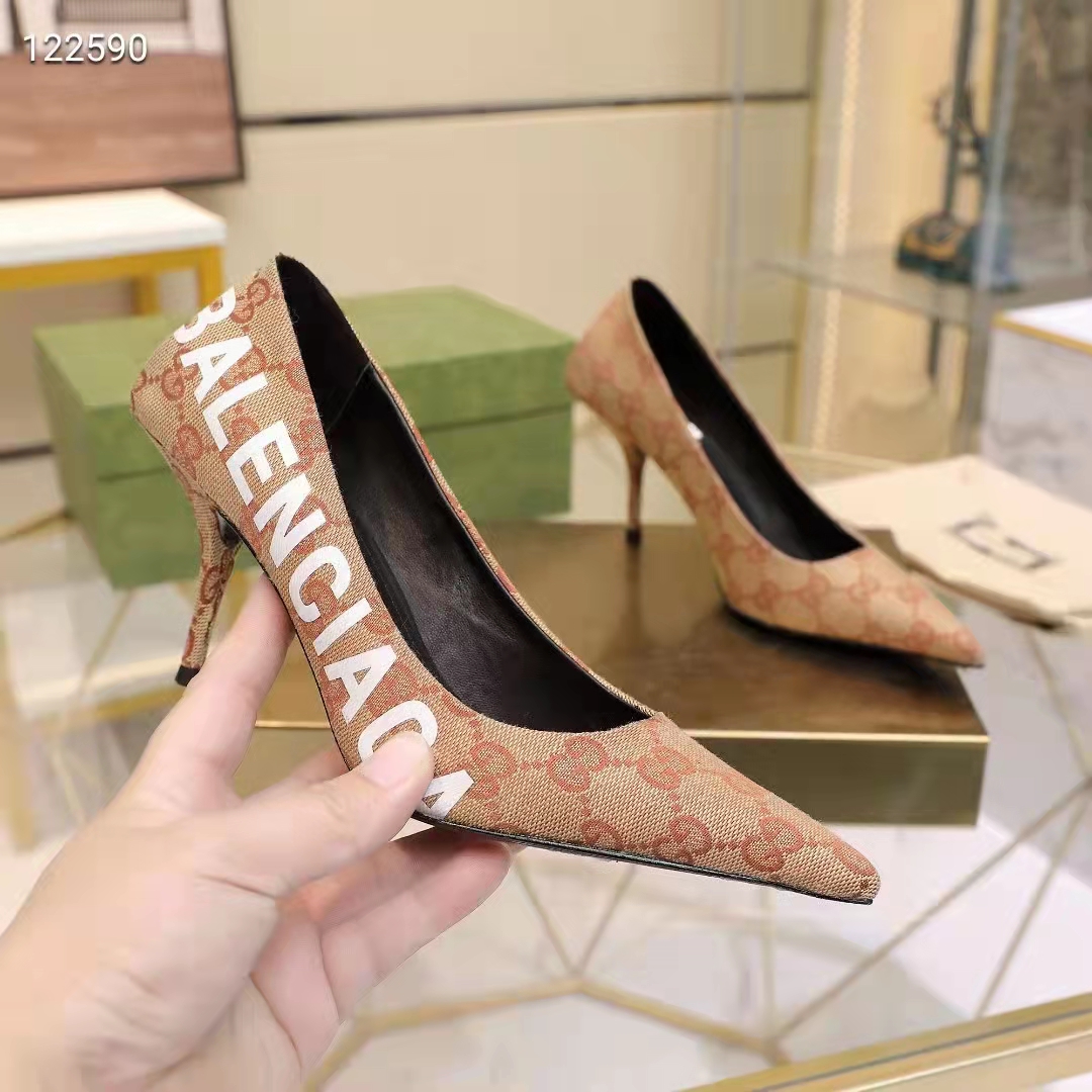Gucci Women The Hacker Project Square Knife Pump Beige Original GG Canvas