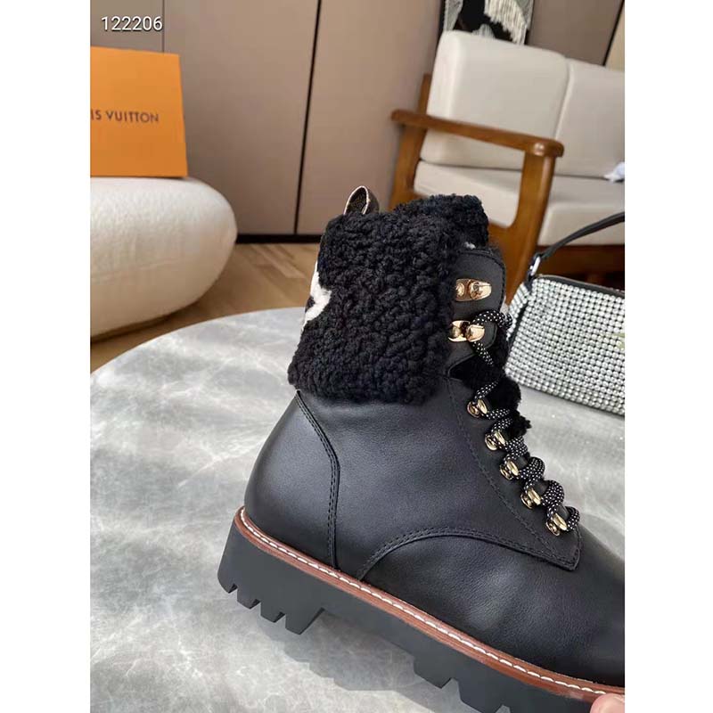 Louis Vuitton Unisex Territory Flat Ranger Black Calf Leather Shearling Initials Monogram Flower