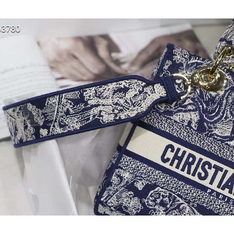 Dior Women CD Medium Lady D-Lite Bag Blue Toile De Jouy Reverse Embroidery