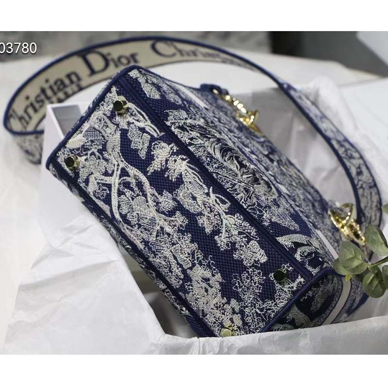 Dior Women CD Medium Lady D-Lite Bag Blue Toile De Jouy Reverse Embroidery