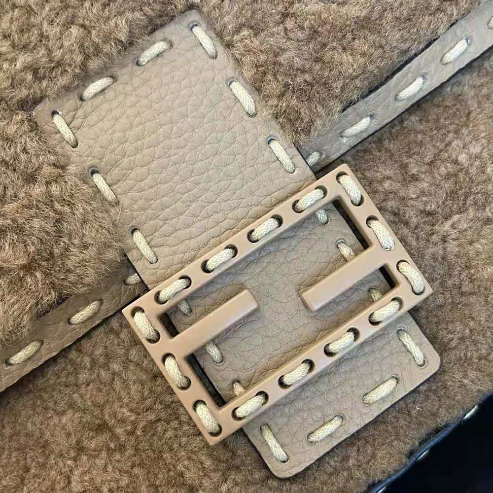 Fendi Women Baguette Beige Sheepskin Bag