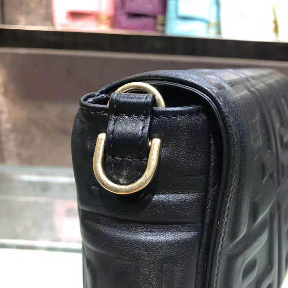 Fendi Women Iconic Large Baguette Leather Bag-Black