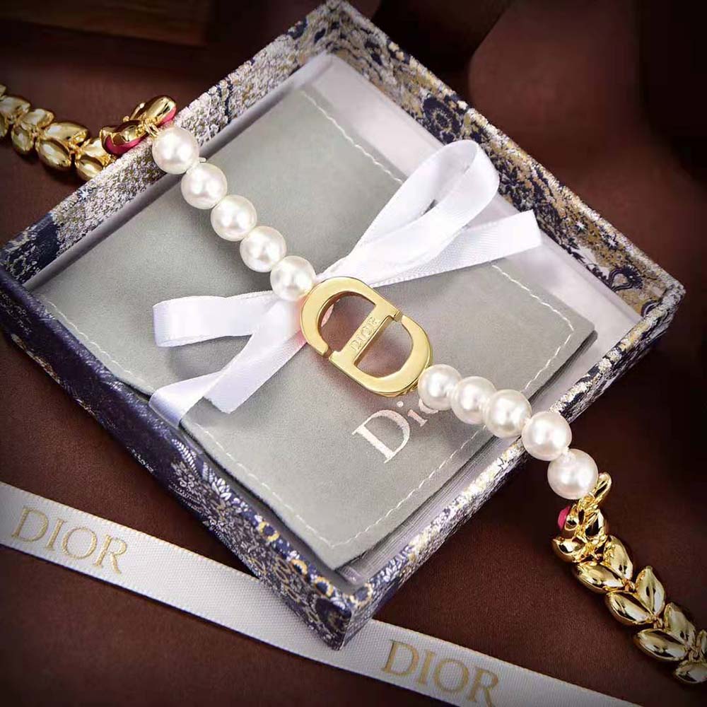 Dior Women 30 Montaigne Necklace Gold-Finish Metal with White Resin Pearls