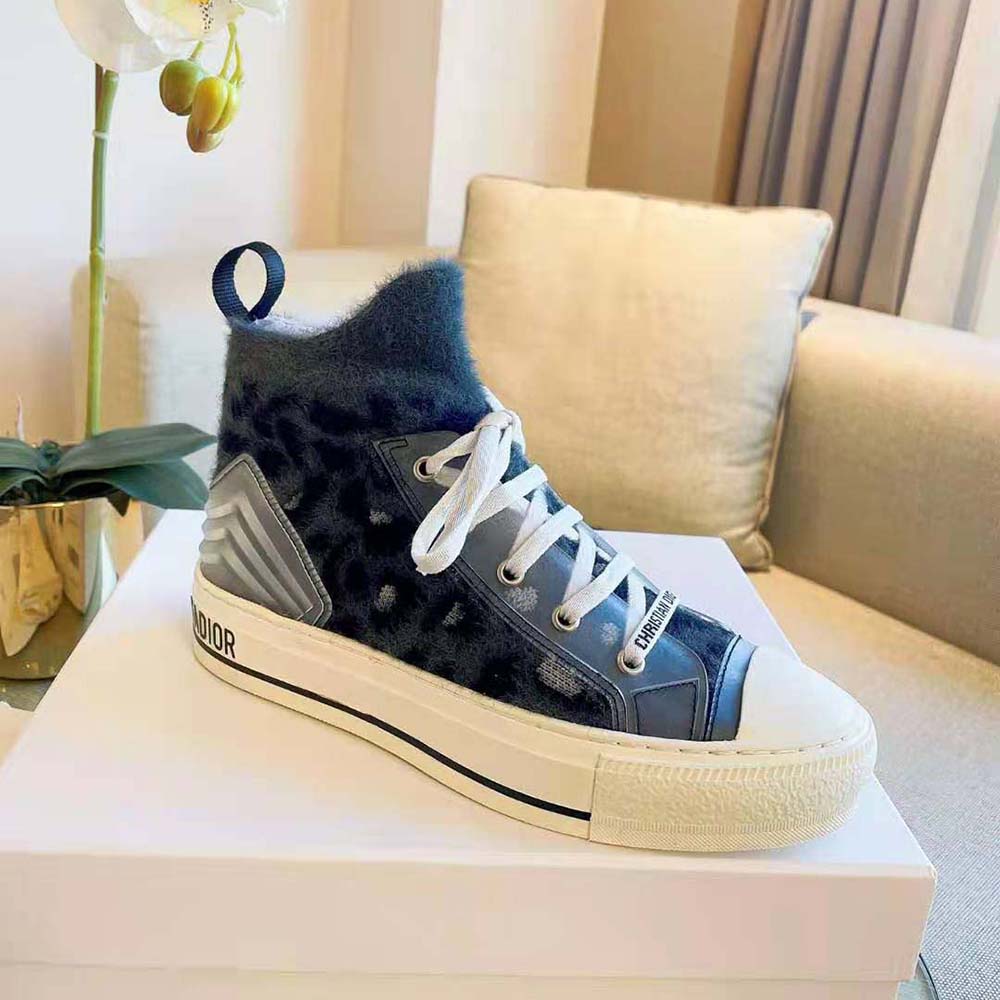 Dior Women Walk’n’Dior Sneaker Fur-Effect Knit with Gray Mizza Print