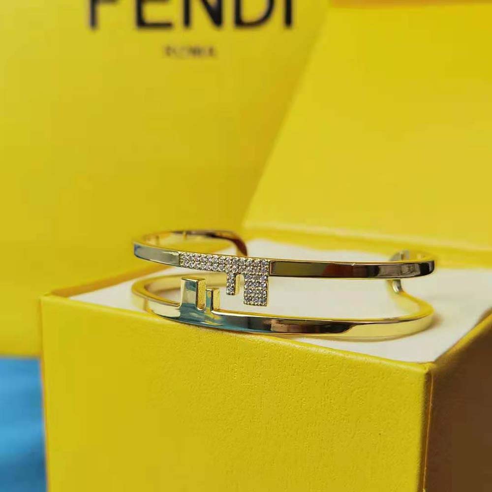Fendi Women O’lock Bracelet with Gold-Colored Bracelet