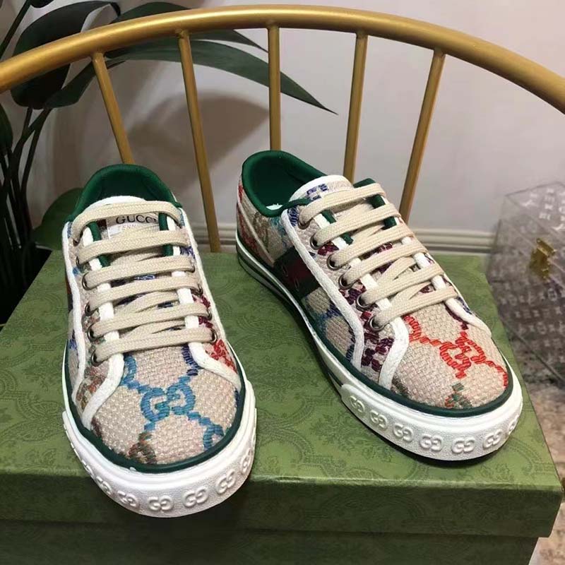 Gucci Unisex GG Gucci Tennis 1977 Sneaker Green Red Web Flat 2 cm Heel