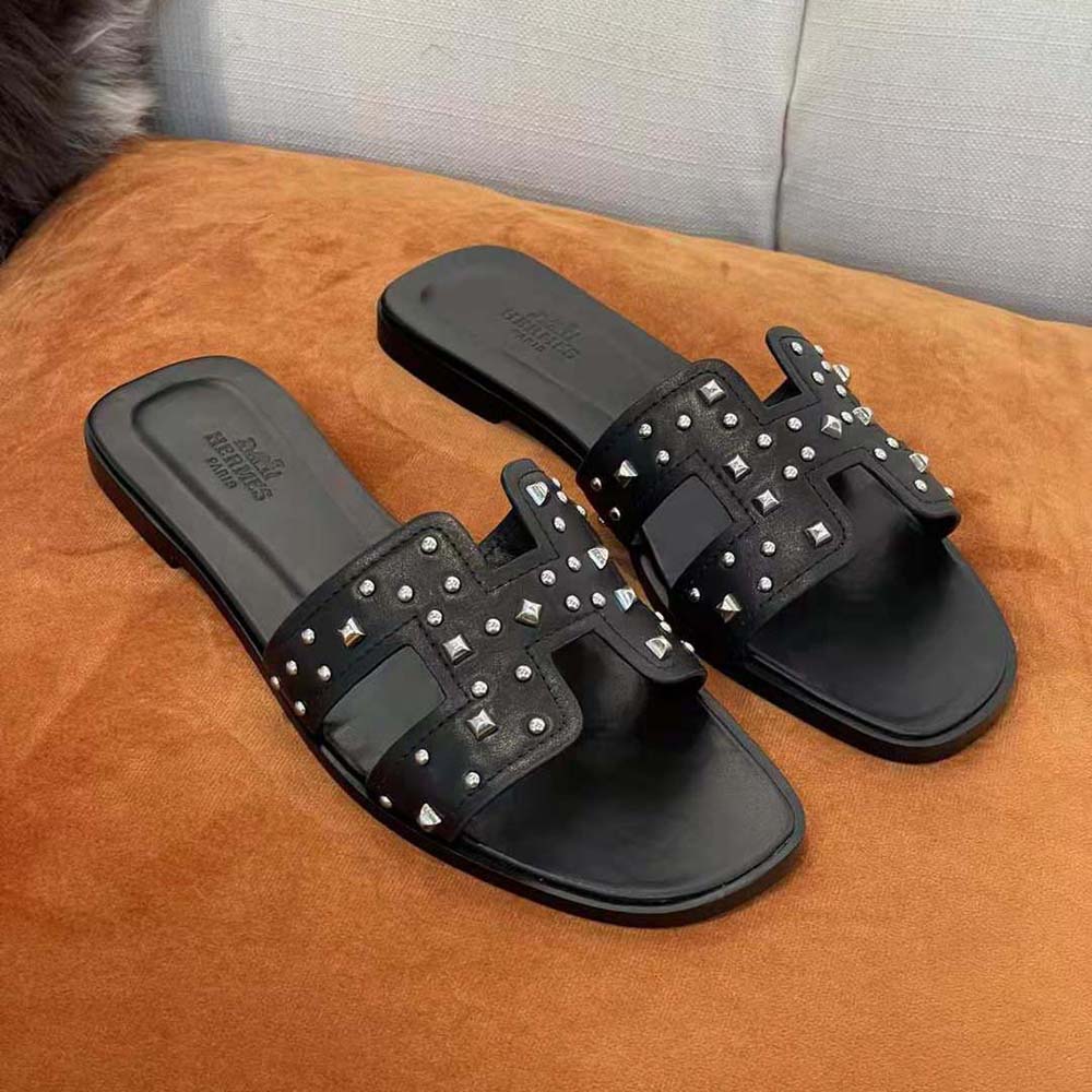 Hermes Women Oran Sandal in Calfskin Black