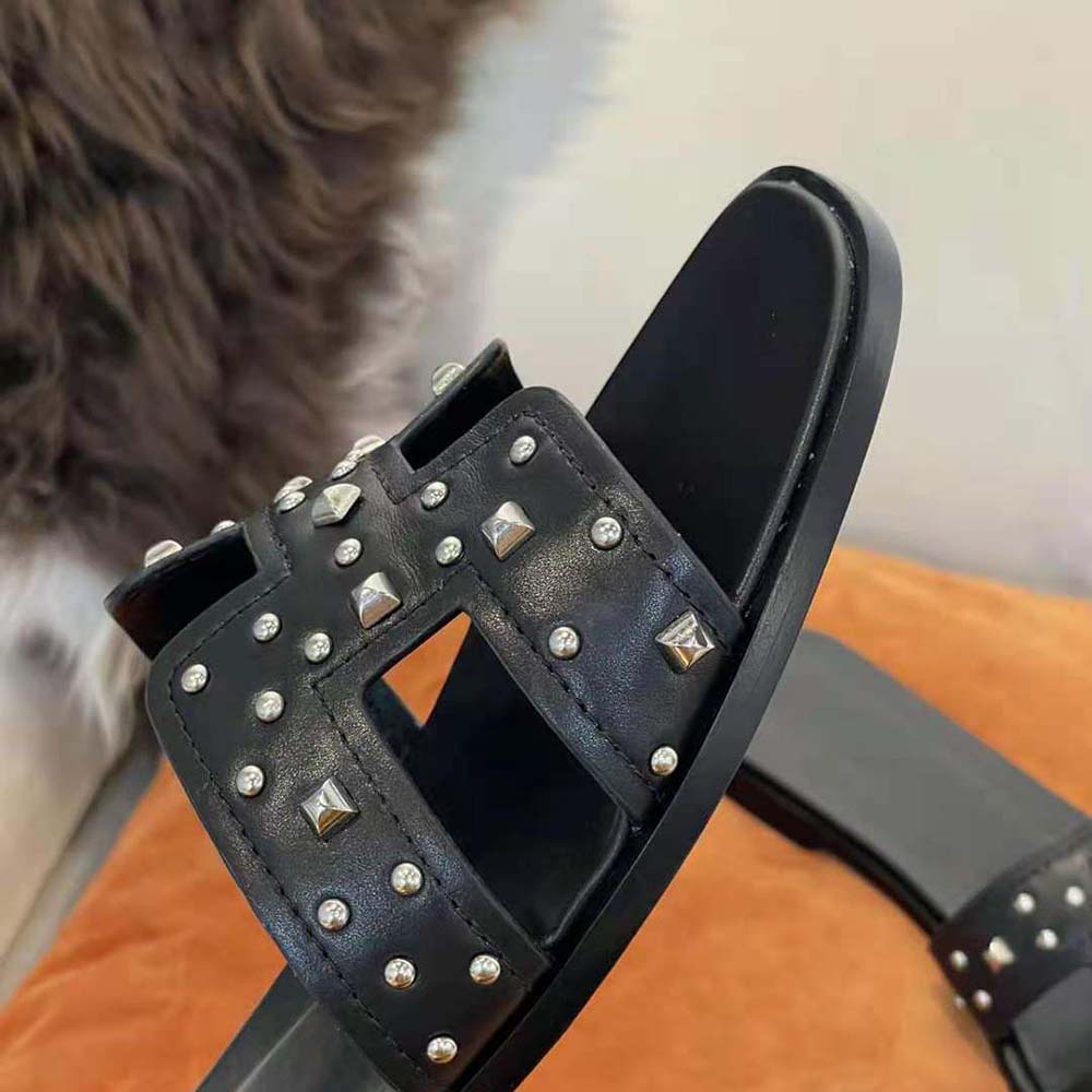 Hermes Women Oran Sandal in Calfskin Black