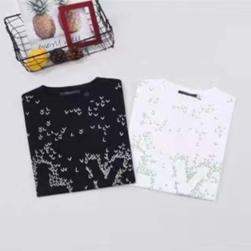 Louis Vuitton LV Women Spread Embroidered T-Shirt Cotton Black Regular Fit