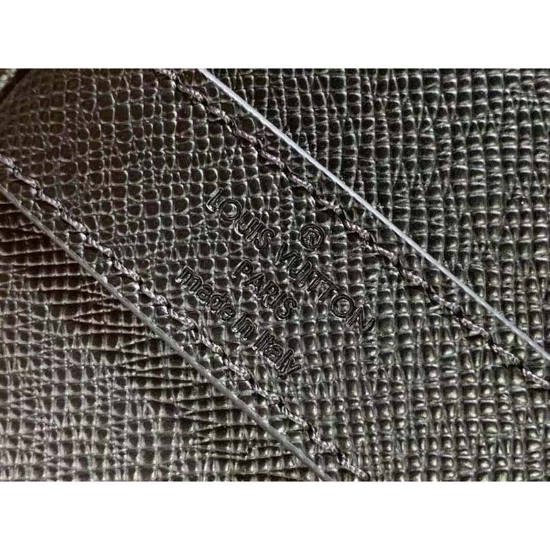Louis Vuitton LV Unisex Keepall Bandoulière 50 Bag Black Ultra-Soft Taiga Leather